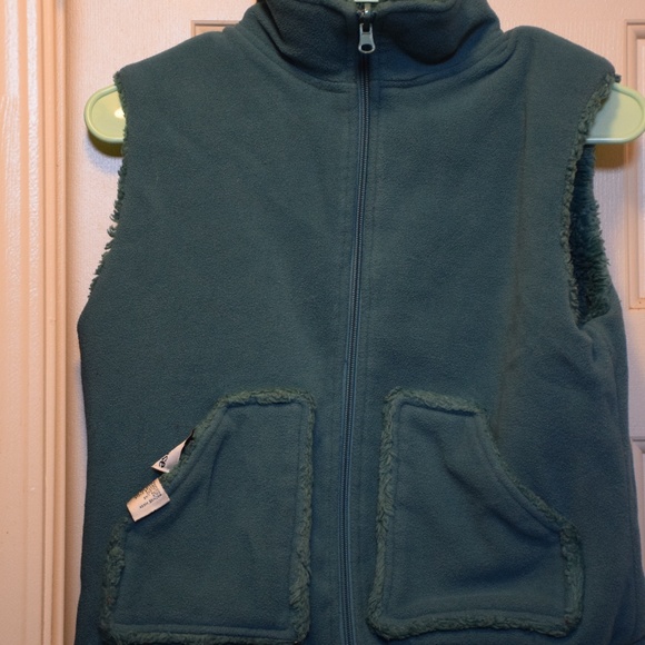 Carol Rose Turquoise Fuzzy Warm Vest - Picture 7 of 8